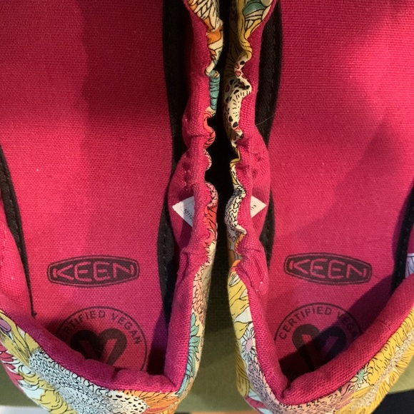 Keen Shoes Washable Keen Floral Ballet Flat Slippers With Rubber